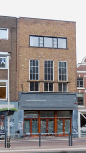 848971 Gezicht op de voorgevel van het leegstaande pand Potterstraat 20 te Utrecht.N.B. Het SUMO-restaurant dat hier in ...